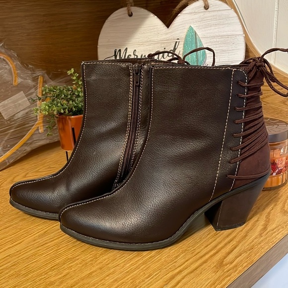 Cato Shoes - 👢👢👢3 for 12$👢👢👢Cato Brown Lace Ankle Boots